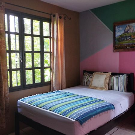 Hotel El Almendro Copán 外观 照片