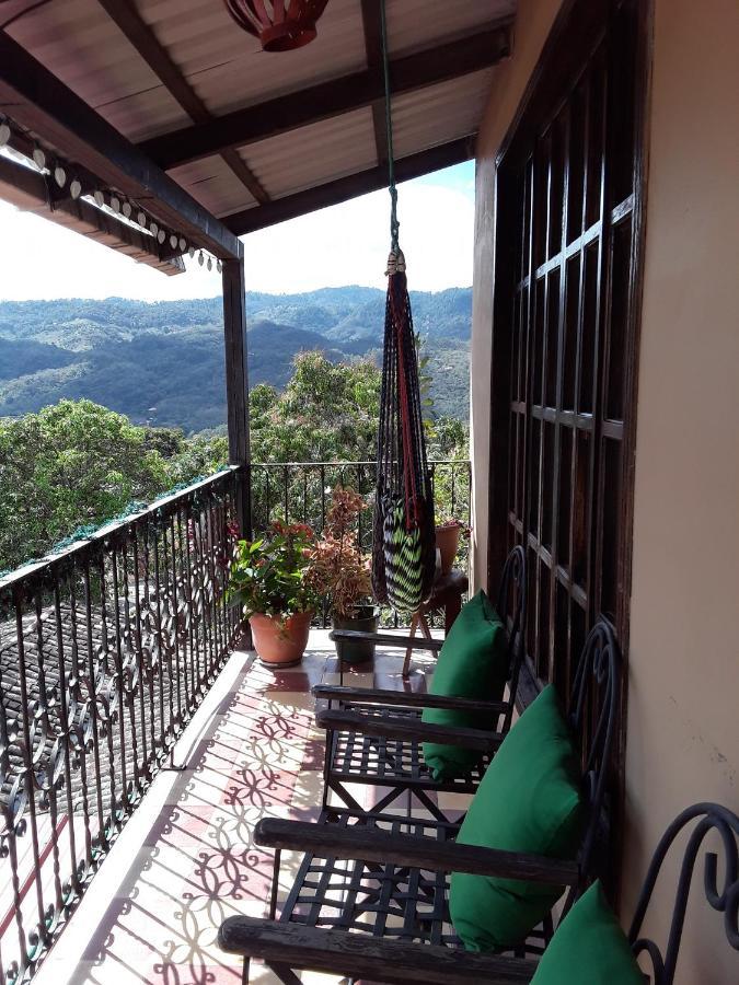 Hotel El Almendro Copán 外观 照片