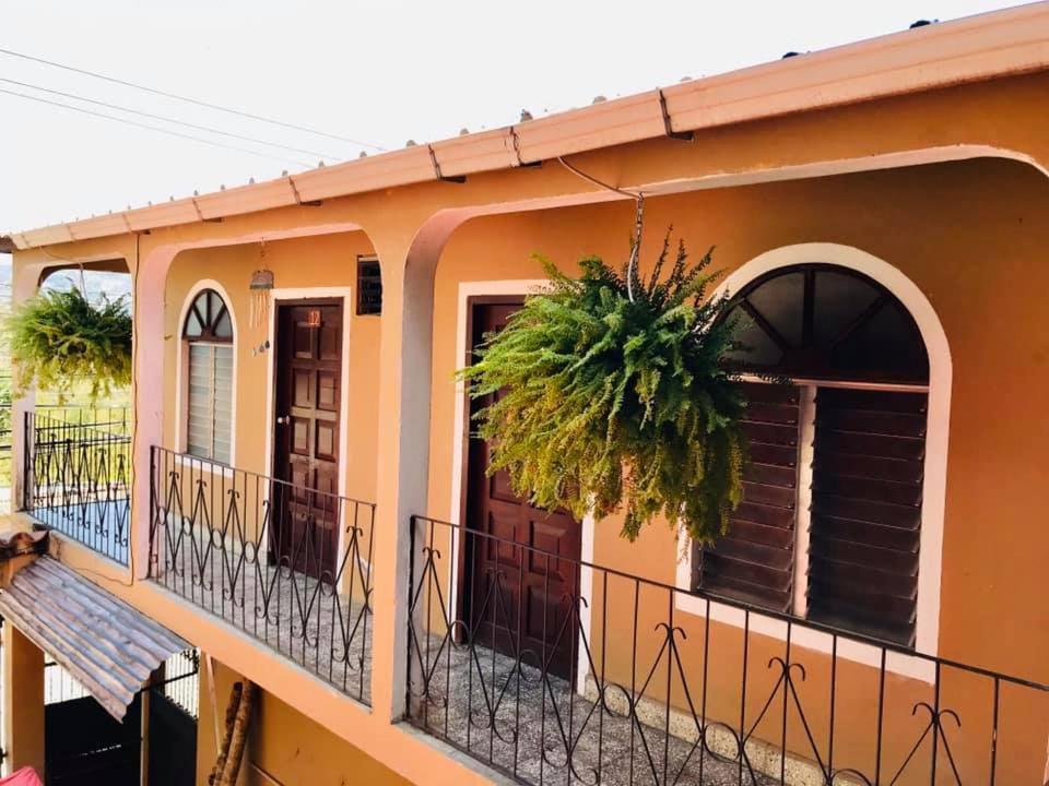 Hotel El Almendro Copán 外观 照片