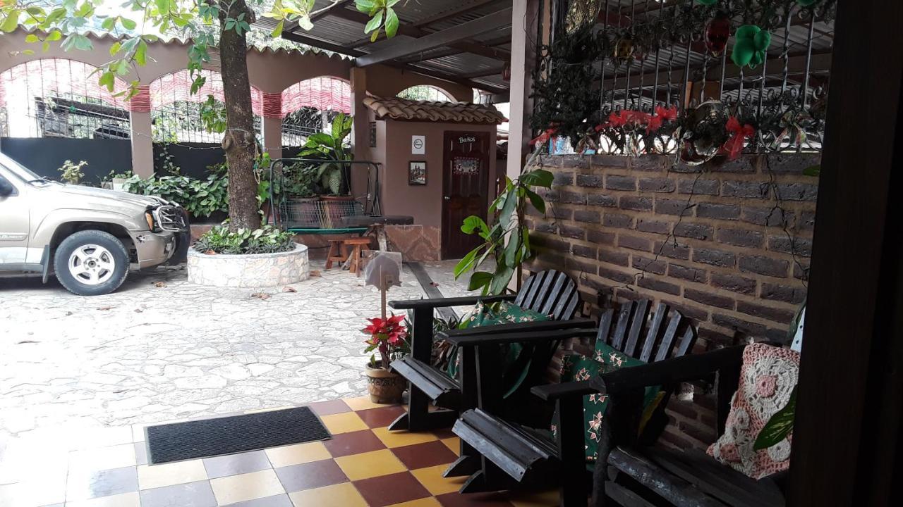 Hotel El Almendro Copán 外观 照片