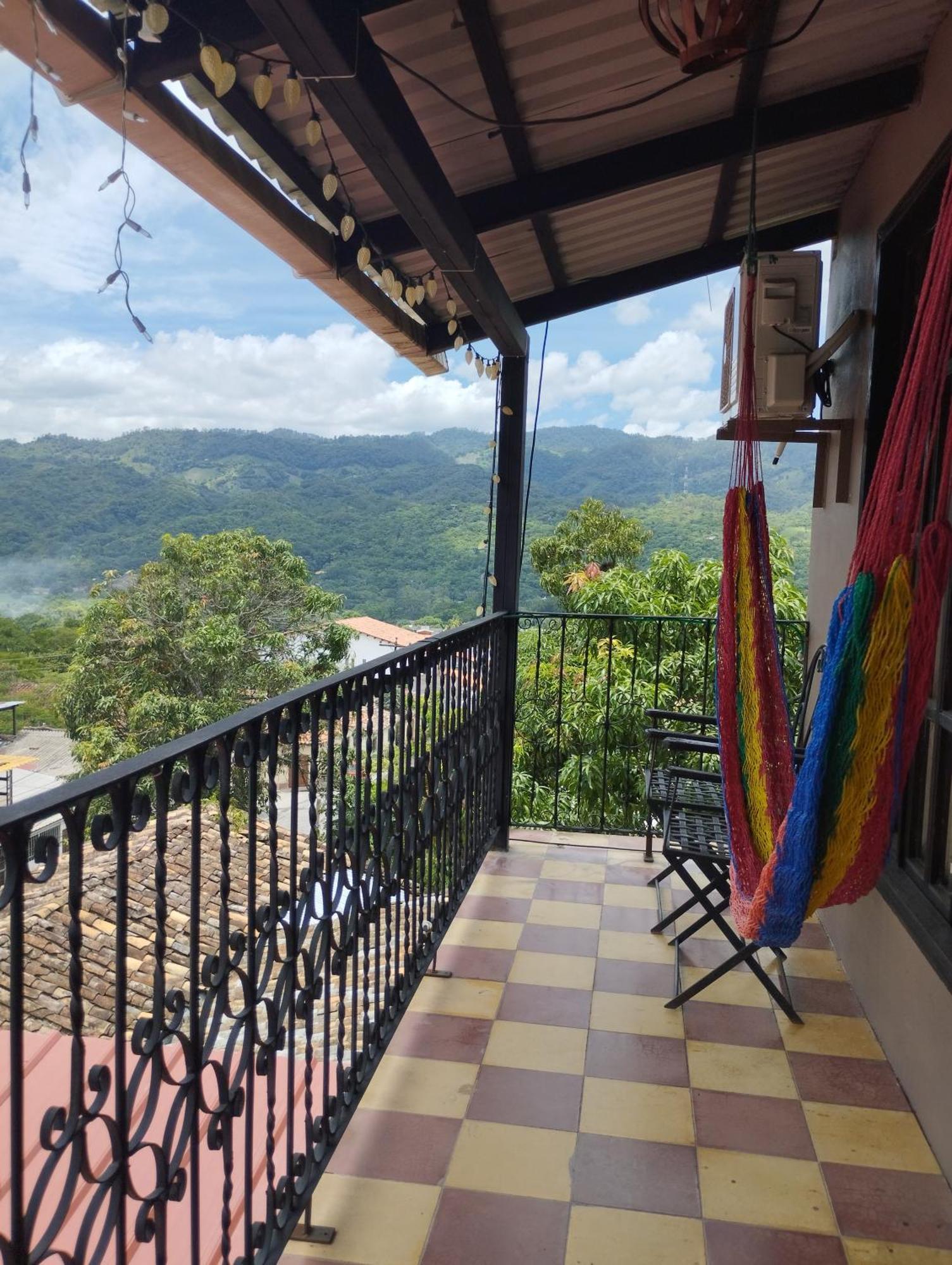 Hotel El Almendro Copán 外观 照片